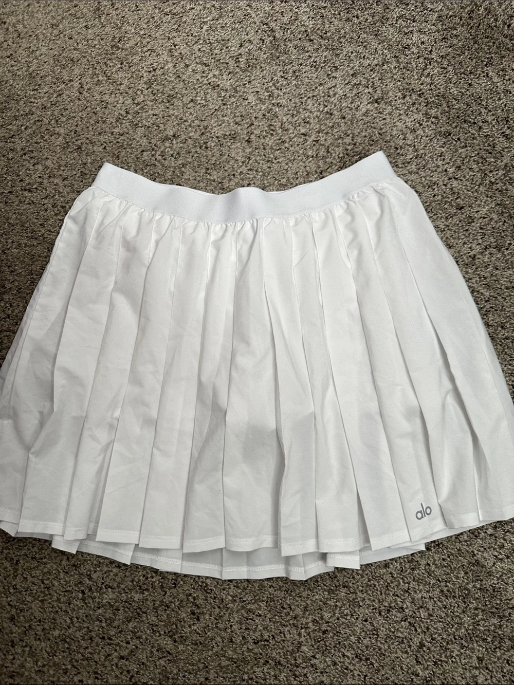 ALO Yoga White Pleated Skater Skirt size L